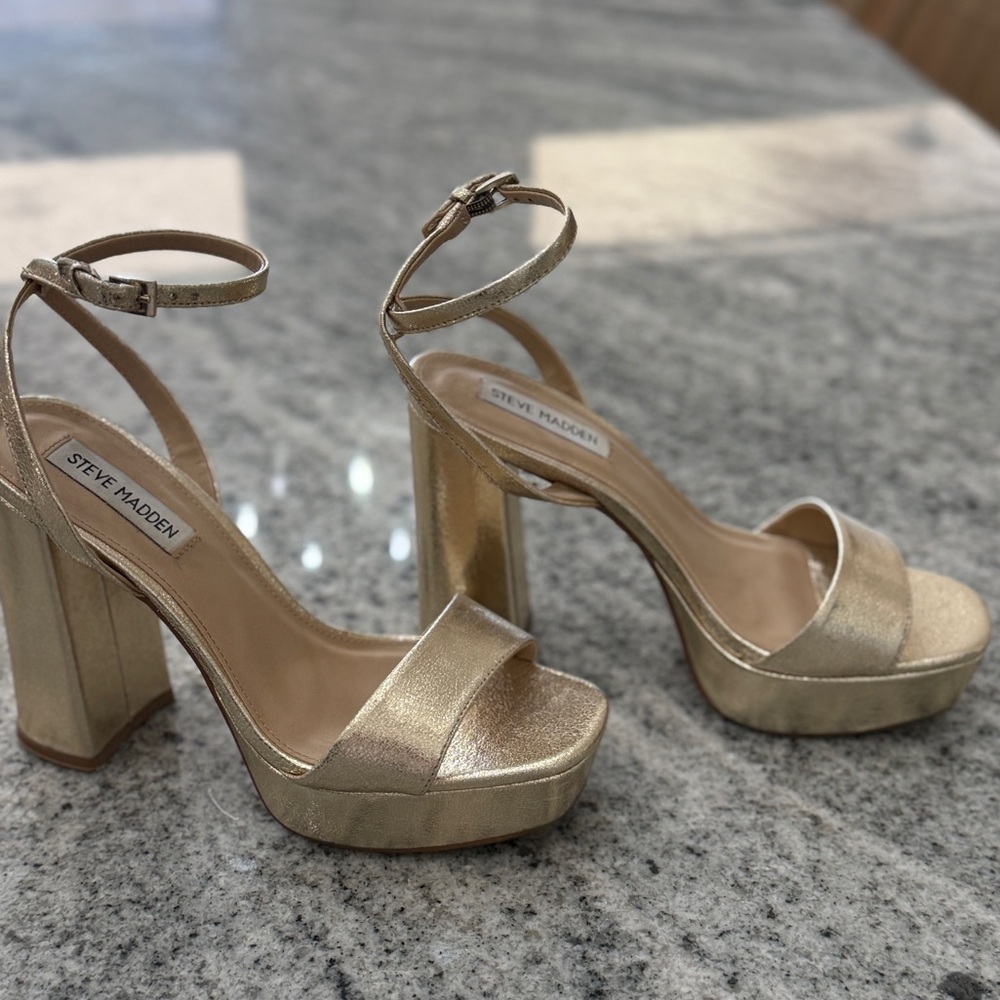 steve madden women’s leads open toe platform sandal